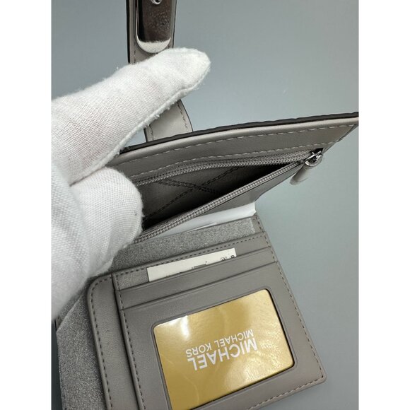 Michael Kors Empire Silver Crocodile Embossed Leather Passport Wallet **READ** - Picture 6 of 16